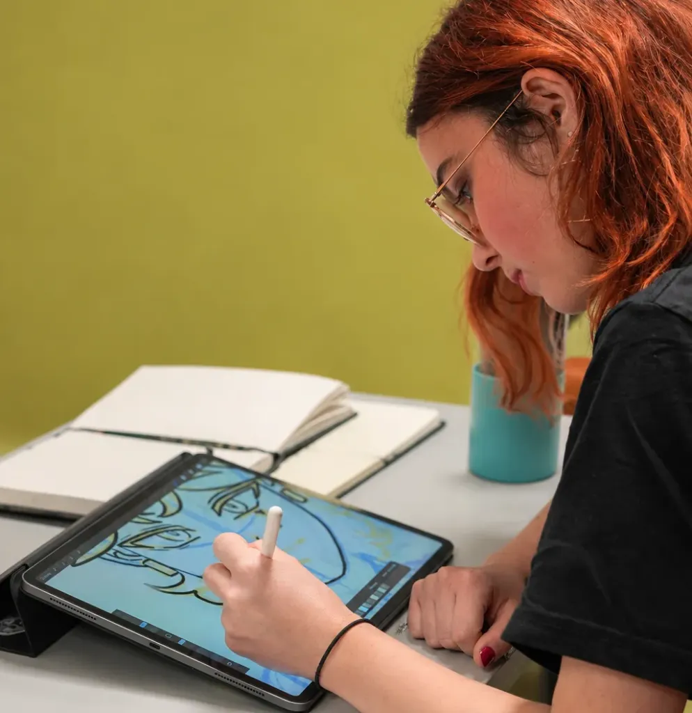 Bachelor Designer de Communication Graphique & Digitale